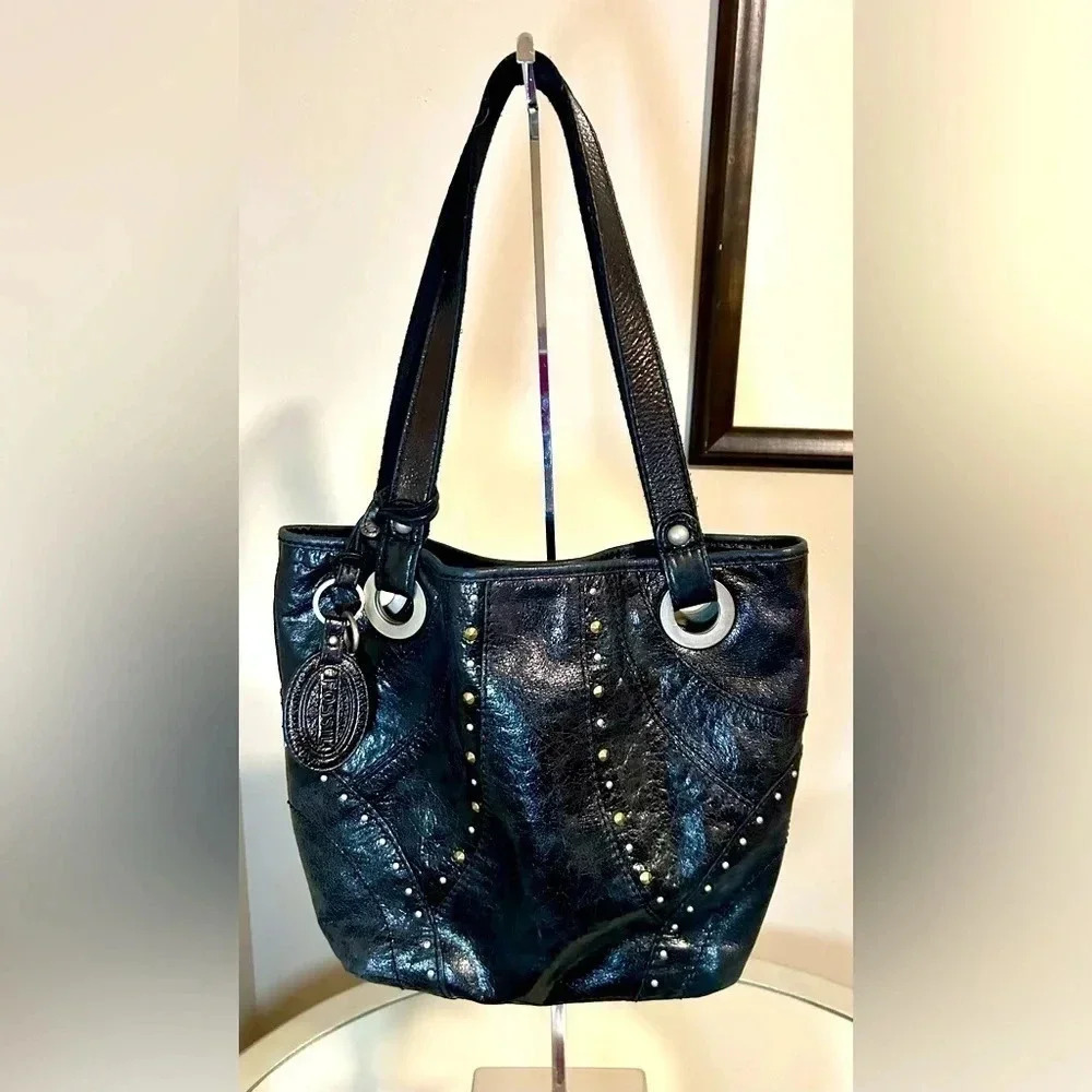 Gently Used FOSSIL Black Leather Shoulder Bag